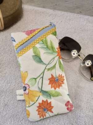Protège Smartphone et Lunettes - Agra