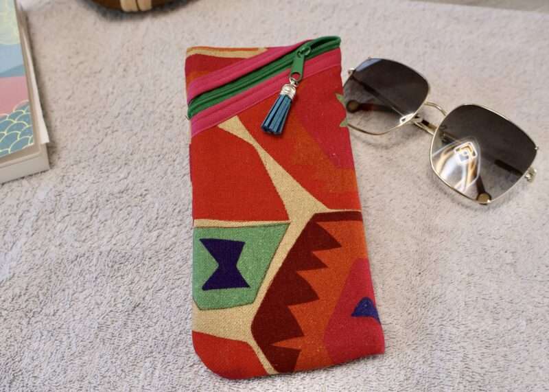 Protège Smartphone et Lunettes - Aztec Rouge