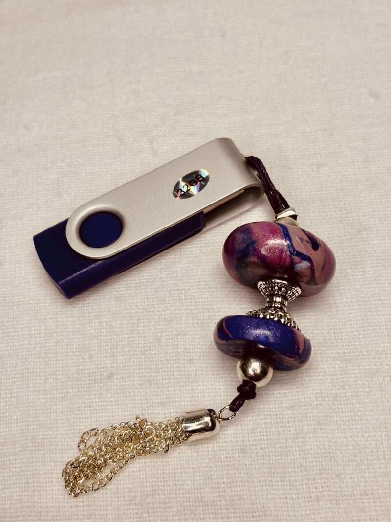 Bijou Clé usb - Parme et violet – Image 6