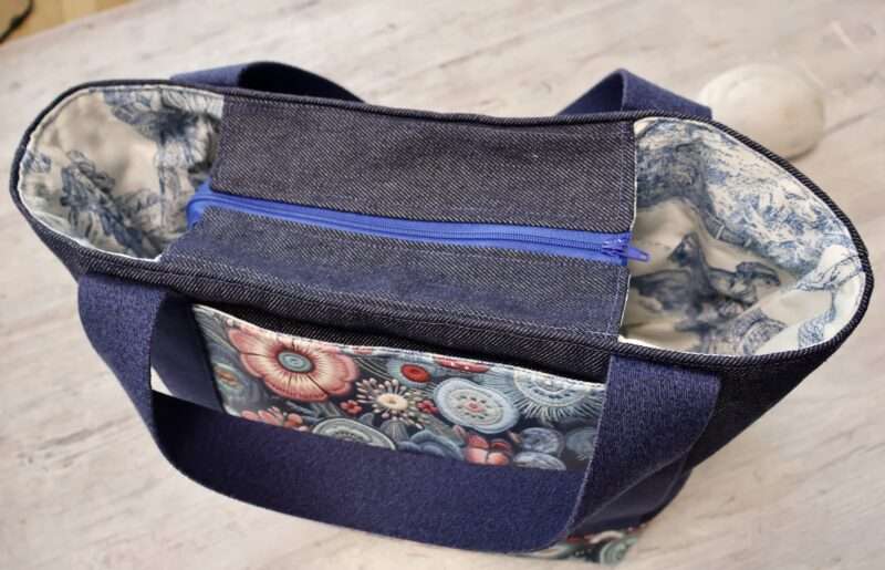 Sac Roxie - Prague – Image 6