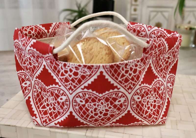 Panier de Table - Coeurs Rouges