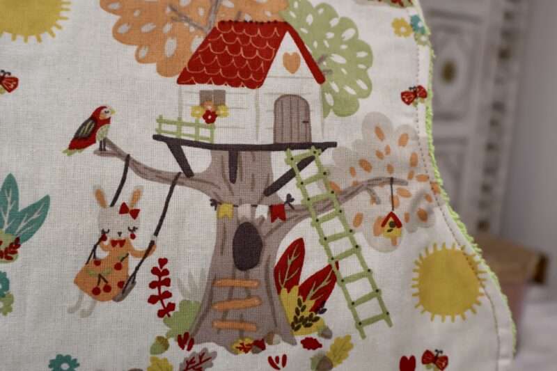 Bavoir Bébé - Cabane dans la forêt – Image 2